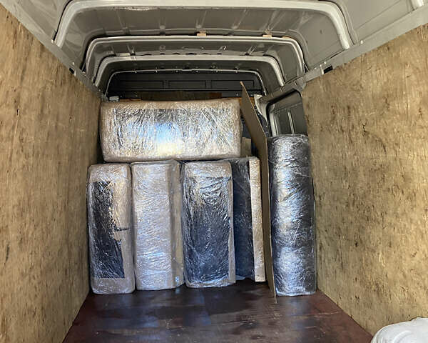 Белый Мерседес Sprinter, объемом двигателя 2.2 л и пробегом 335 тыс. км за 11000 $, фото 31 на Automoto.ua