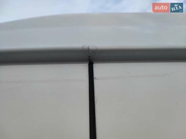 Белый Мерседес Sprinter, объемом двигателя 2.1 л и пробегом 320 тыс. км за 10200 $, фото 14 на Automoto.ua