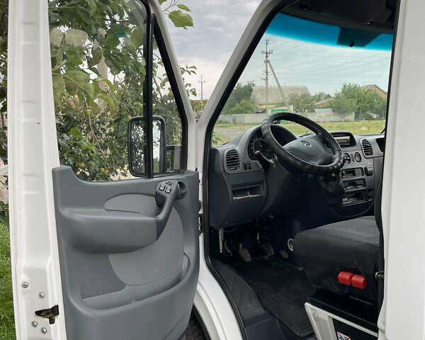 Білий Мерседес Sprinter, об'ємом двигуна 2.2 л та пробігом 550 тис. км за 9000 $, фото 17 на Automoto.ua