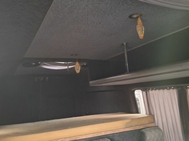 Белый Мерседес Sprinter, объемом двигателя 2.1 л и пробегом 400 тыс. км за 7300 $, фото 23 на Automoto.ua