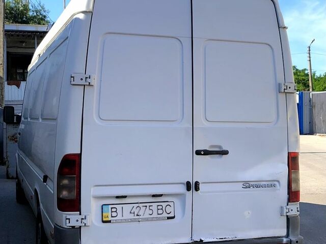 Белый Мерседес Sprinter, объемом двигателя 2.1 л и пробегом 535 тыс. км за 3500 $, фото 8 на Automoto.ua
