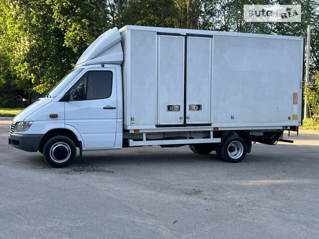 Белый Мерседес Sprinter, объемом двигателя 2.2 л и пробегом 360 тыс. км за 13800 $, фото 4 на Automoto.ua