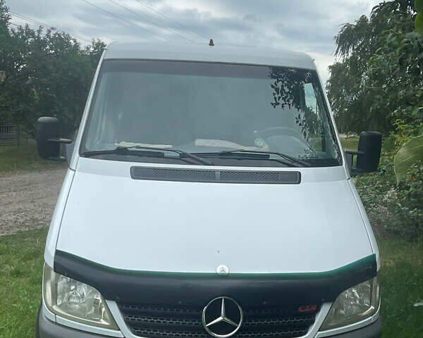 Білий Мерседес Sprinter, об'ємом двигуна 2.2 л та пробігом 550 тис. км за 9000 $, фото 19 на Automoto.ua