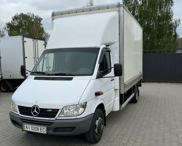 Белый Мерседес Sprinter, объемом двигателя 2.69 л и пробегом 512 тыс. км за 11500 $, фото 2 на Automoto.ua