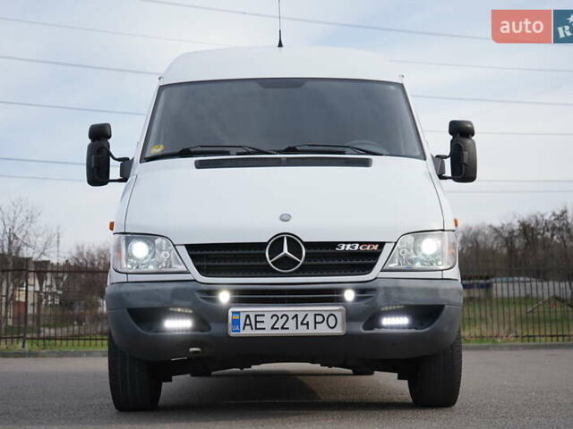 Белый Мерседес Sprinter, объемом двигателя 2.1 л и пробегом 480 тыс. км за 13500 $, фото 39 на Automoto.ua