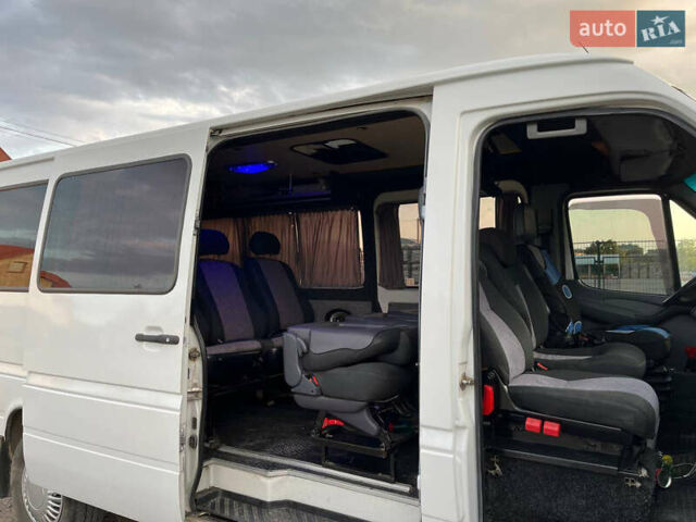 Белый Мерседес Sprinter, объемом двигателя 2.15 л и пробегом 630 тыс. км за 7700 $, фото 12 на Automoto.ua