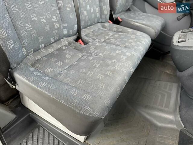 Белый Мерседес Sprinter, объемом двигателя 2.7 л и пробегом 434 тыс. км за 8600 $, фото 26 на Automoto.ua