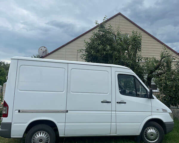 Білий Мерседес Sprinter, об'ємом двигуна 2.2 л та пробігом 550 тис. км за 9000 $, фото 2 на Automoto.ua