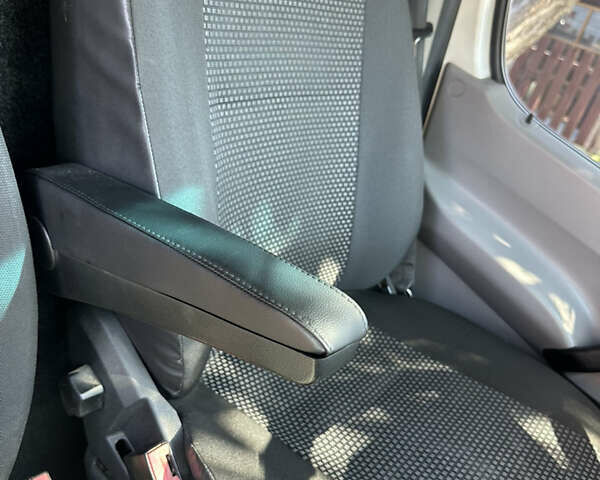 Білий Мерседес Sprinter, об'ємом двигуна 2.15 л та пробігом 415 тис. км за 13000 $, фото 10 на Automoto.ua
