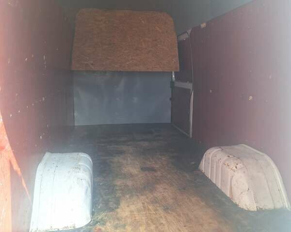 Белый Мерседес Sprinter, объемом двигателя 2.15 л и пробегом 600 тыс. км за 10500 $, фото 2 на Automoto.ua