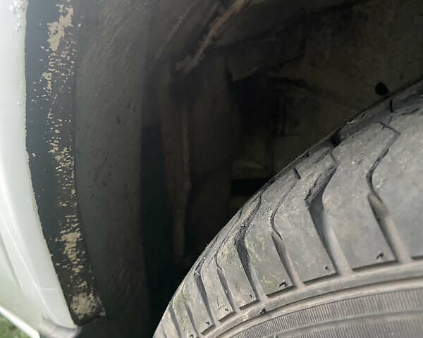 Белый Мерседес Sprinter, объемом двигателя 2.2 л и пробегом 335 тыс. км за 11000 $, фото 15 на Automoto.ua