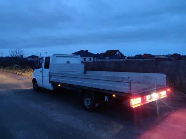 Белый Мерседес Sprinter, объемом двигателя 2.1 л и пробегом 269 тыс. км за 10500 $, фото 1 на Automoto.ua