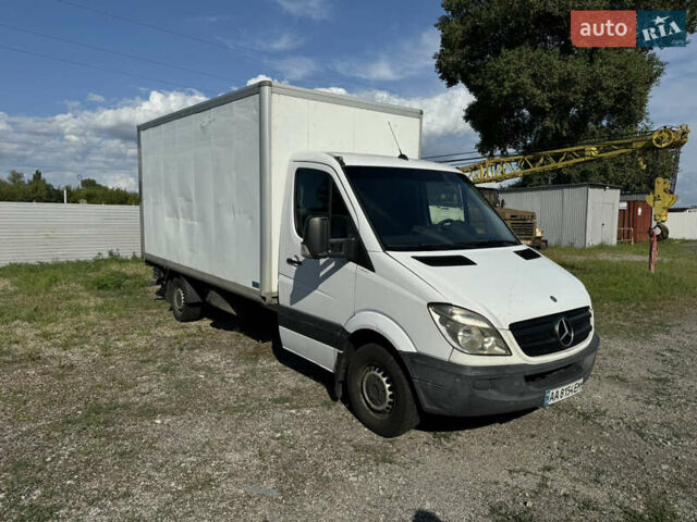 Белый Мерседес Sprinter, объемом двигателя 2.15 л и пробегом 415 тыс. км за 11500 $, фото 2 на Automoto.ua