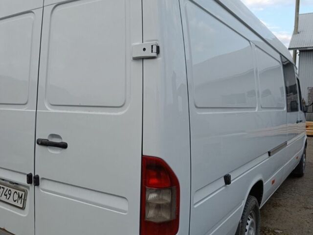 Белый Мерседес Sprinter, объемом двигателя 0 л и пробегом 500 тыс. км за 11000 $, фото 4 на Automoto.ua