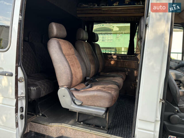 Білий Мерседес Sprinter, об'ємом двигуна 0 л та пробігом 460 тис. км за 13900 $, фото 5 на Automoto.ua