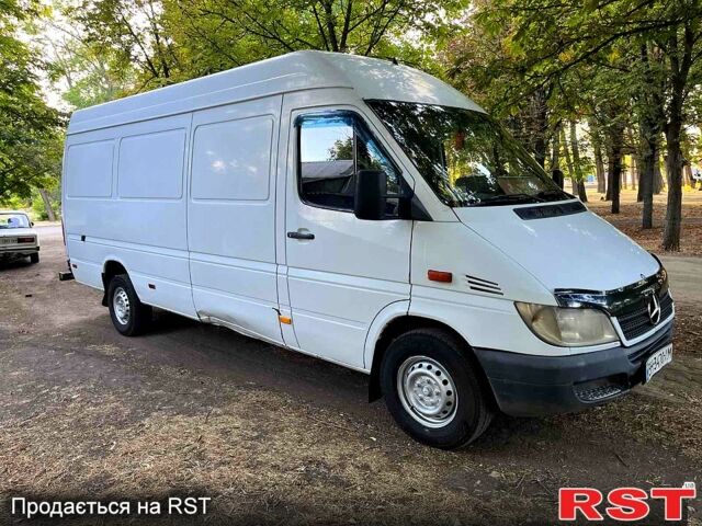 Белый Мерседес Sprinter, объемом двигателя 2.2 л и пробегом 0 тыс. км за 6850 $, фото 2 на Automoto.ua