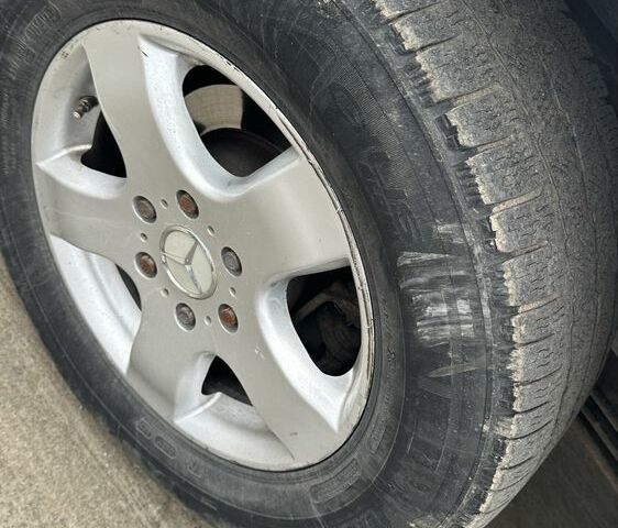 Белый Мерседес Sprinter, объемом двигателя 2.2 л и пробегом 150 тыс. км за 13000 $, фото 7 на Automoto.ua