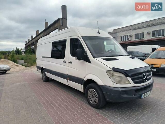 Белый Мерседес Sprinter, объемом двигателя 2.1 л и пробегом 692 тыс. км за 5600 $, фото 6 на Automoto.ua