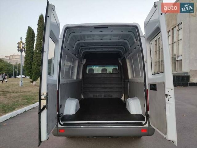 Белый Мерседес Sprinter, объемом двигателя 0 л и пробегом 257 тыс. км за 14900 $, фото 17 на Automoto.ua