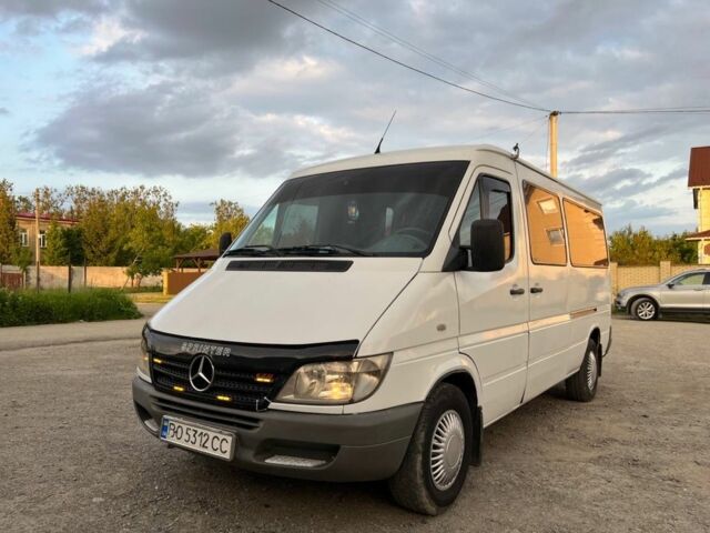 Белый Мерседес Sprinter, объемом двигателя 2.1 л и пробегом 555 тыс. км за 7500 $, фото 1 на Automoto.ua
