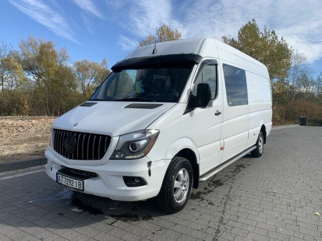 Білий Мерседес Sprinter, об'ємом двигуна 3 л та пробігом 800 тис. км за 17899 $, фото 1 на Automoto.ua