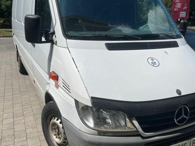 Білий Мерседес Sprinter, об'ємом двигуна 2.1 л та пробігом 450 тис. км за 7500 $, фото 6 на Automoto.ua
