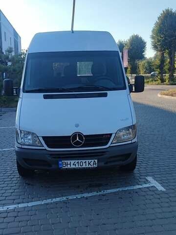 Белый Мерседес Sprinter, объемом двигателя 2.1 л и пробегом 320 тыс. км за 10200 $, фото 9 на Automoto.ua