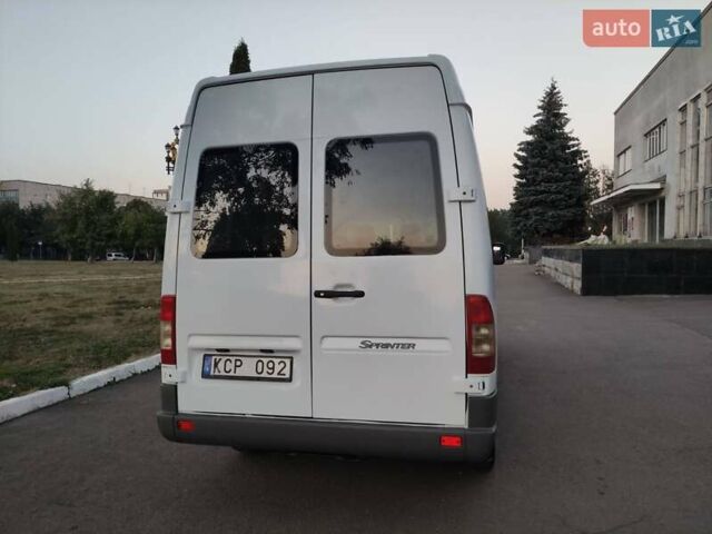 Белый Мерседес Sprinter, объемом двигателя 0 л и пробегом 257 тыс. км за 14900 $, фото 20 на Automoto.ua