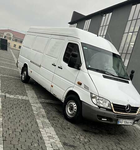 Белый Мерседес Sprinter, объемом двигателя 2.1 л и пробегом 1 тыс. км за 8000 $, фото 4 на Automoto.ua