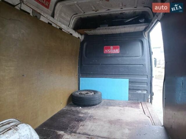 Білий Мерседес Sprinter, об'ємом двигуна 2.69 л та пробігом 430 тис. км за 6800 $, фото 23 на Automoto.ua