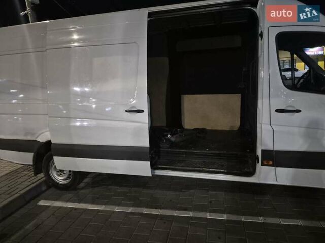 Білий Мерседес Sprinter, об'ємом двигуна 2.2 л та пробігом 300 тис. км за 10500 $, фото 12 на Automoto.ua