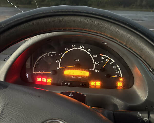 Белый Мерседес Sprinter, объемом двигателя 2 л и пробегом 510 тыс. км за 4100 $, фото 5 на Automoto.ua