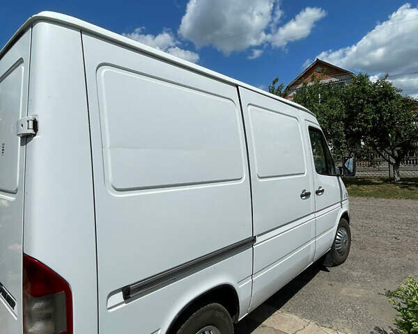 Білий Мерседес Sprinter, об'ємом двигуна 2.2 л та пробігом 550 тис. км за 9000 $, фото 6 на Automoto.ua