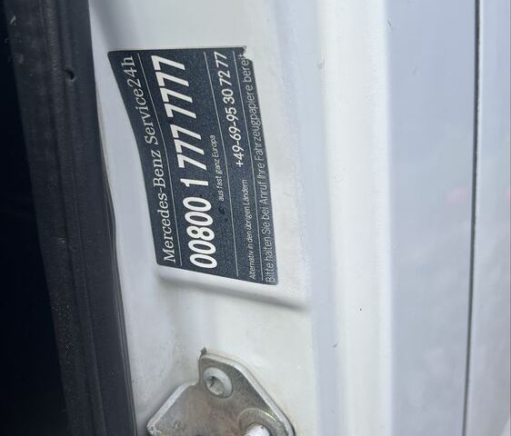 Білий Мерседес Sprinter, об'ємом двигуна 2.1 л та пробігом 524 тис. км за 4200 $, фото 1 на Automoto.ua