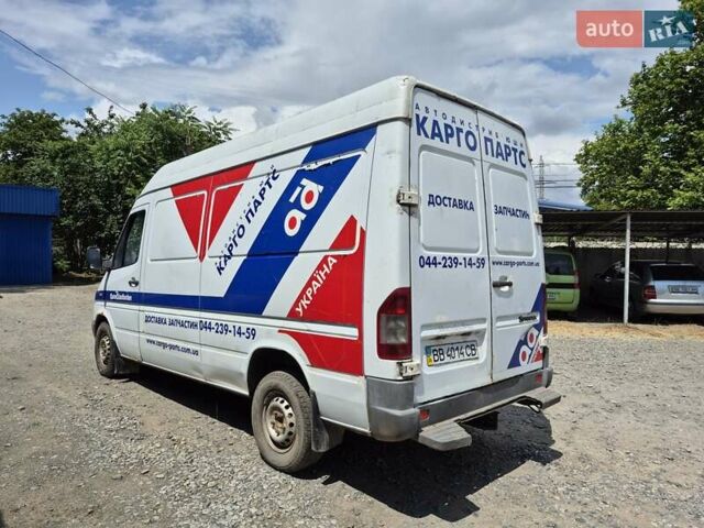 Белый Мерседес Sprinter, объемом двигателя 2.7 л и пробегом 435 тыс. км за 7100 $, фото 6 на Automoto.ua