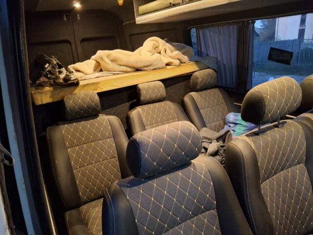 Белый Мерседес Sprinter, объемом двигателя 2.1 л и пробегом 400 тыс. км за 8100 $, фото 1 на Automoto.ua