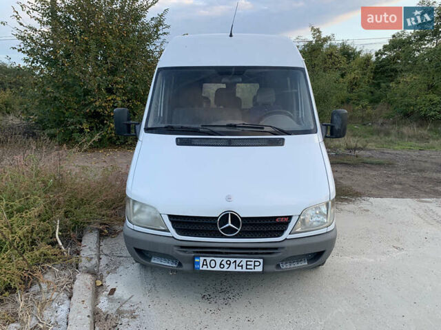 Білий Мерседес Sprinter, об'ємом двигуна 2.15 л та пробігом 422 тис. км за 7500 $, фото 3 на Automoto.ua