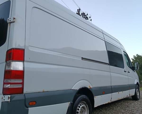 Белый Мерседес Sprinter, объемом двигателя 2.15 л и пробегом 360 тыс. км за 8500 $, фото 72 на Automoto.ua