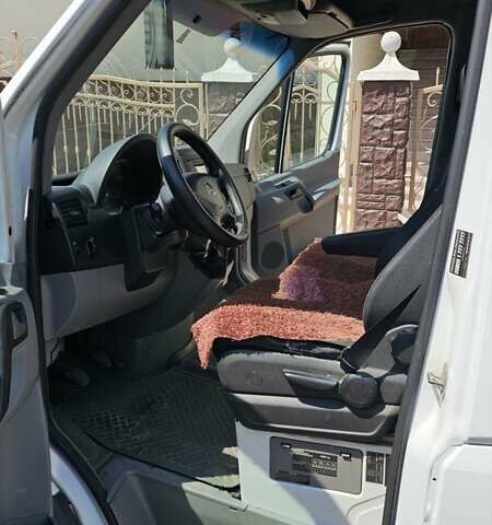 Белый Мерседес Sprinter, объемом двигателя 2.2 л и пробегом 360 тыс. км за 9100 $, фото 16 на Automoto.ua