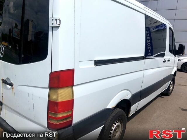 Белый Мерседес Sprinter, объемом двигателя 2.1 л и пробегом 0 тыс. км за 7300 $, фото 5 на Automoto.ua