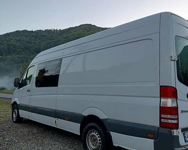 Белый Мерседес Sprinter, объемом двигателя 2.15 л и пробегом 360 тыс. км за 8500 $, фото 80 на Automoto.ua