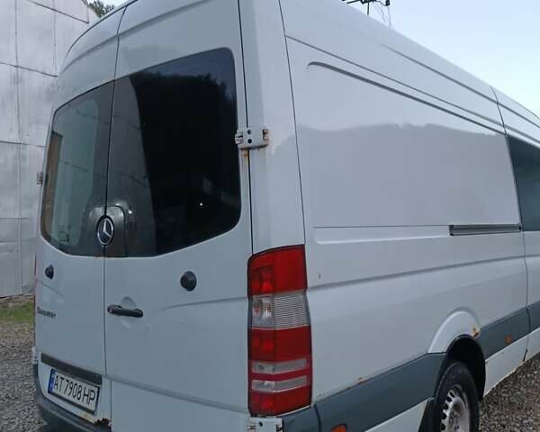 Белый Мерседес Sprinter, объемом двигателя 2.15 л и пробегом 360 тыс. км за 8500 $, фото 65 на Automoto.ua