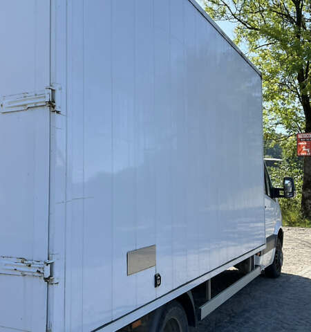Белый Мерседес Sprinter, объемом двигателя 2.15 л и пробегом 264 тыс. км за 15500 $, фото 3 на Automoto.ua