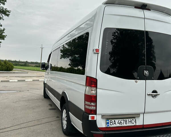 Белый Мерседес Sprinter, объемом двигателя 0 л и пробегом 350 тыс. км за 23500 $, фото 7 на Automoto.ua