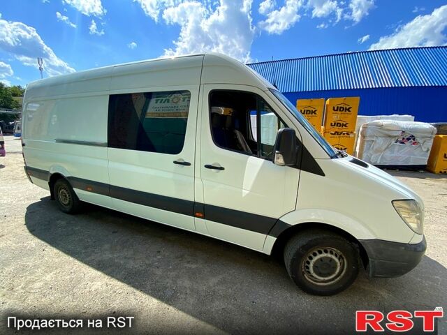Белый Мерседес Sprinter, объемом двигателя 2.1 л и пробегом 0 тыс. км за 9300 $, фото 5 на Automoto.ua