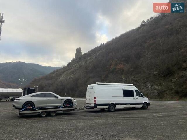 Белый Мерседес Sprinter, объемом двигателя 2.99 л и пробегом 470 тыс. км за 19999 $, фото 3 на Automoto.ua