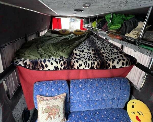 Білий Мерседес Sprinter, об'ємом двигуна 2.2 л та пробігом 480 тис. км за 18000 $, фото 2 на Automoto.ua