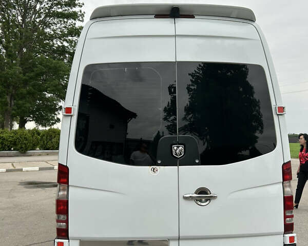 Белый Мерседес Sprinter, объемом двигателя 0 л и пробегом 350 тыс. км за 23500 $, фото 8 на Automoto.ua