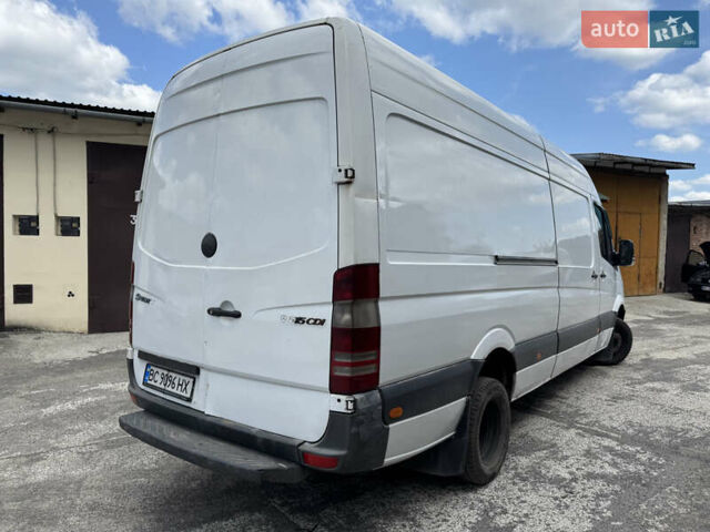 Белый Мерседес Sprinter, объемом двигателя 2.15 л и пробегом 696 тыс. км за 10500 $, фото 4 на Automoto.ua