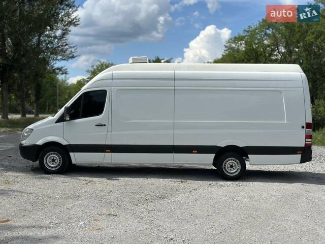Белый Мерседес Sprinter, объемом двигателя 2.1 л и пробегом 500 тыс. км за 13500 $, фото 7 на Automoto.ua